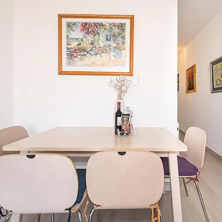 Toboso Torrecilla Paradise * נרחה